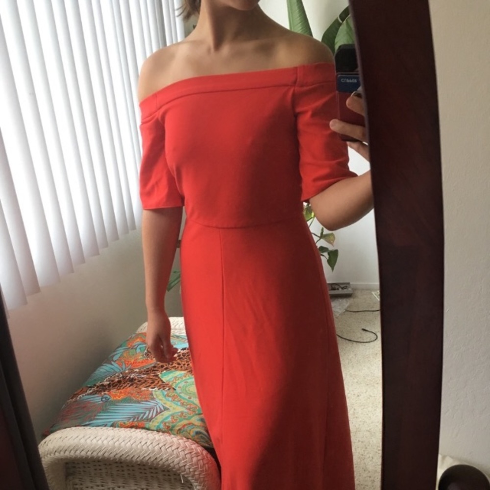 Red tibi off shoulder cady midi dress